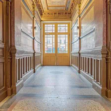 Sky Loft In The Heart Of Appartamento