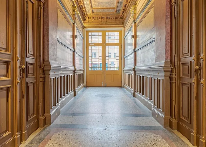 Sky Loft In The Heart Of Апартаменты